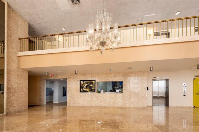 Building Photo - 4020 Galt Ocean Dr