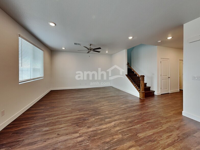 Building Photo - 17130 Puget Ave