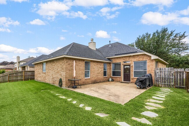 Building Photo - 2314 Winchester Lake