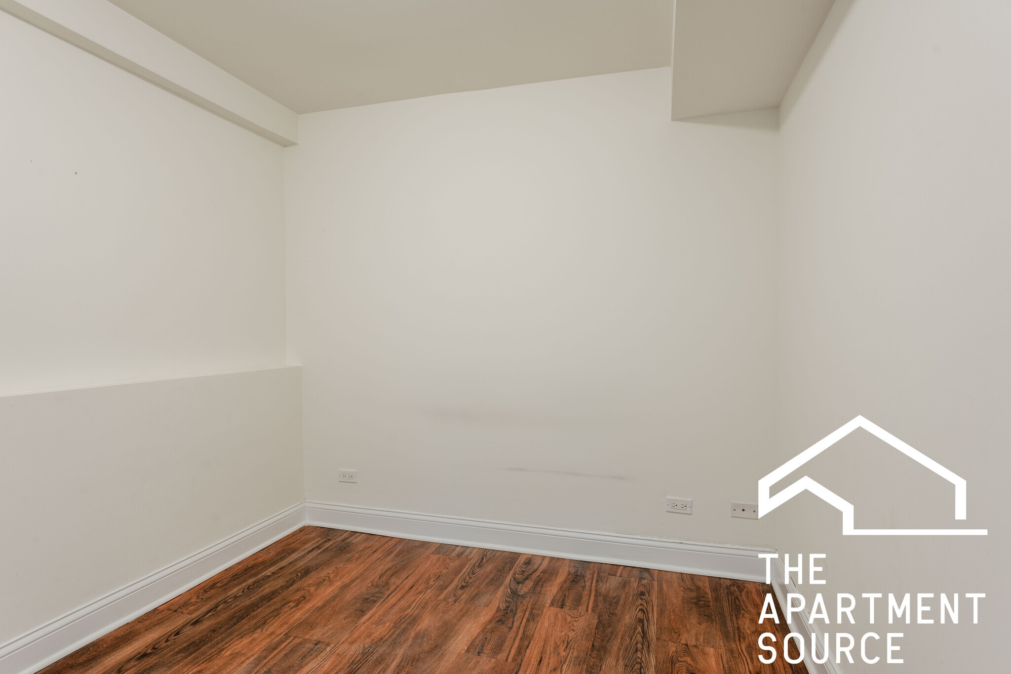 Building Photo - 3023 N Oakley Ave