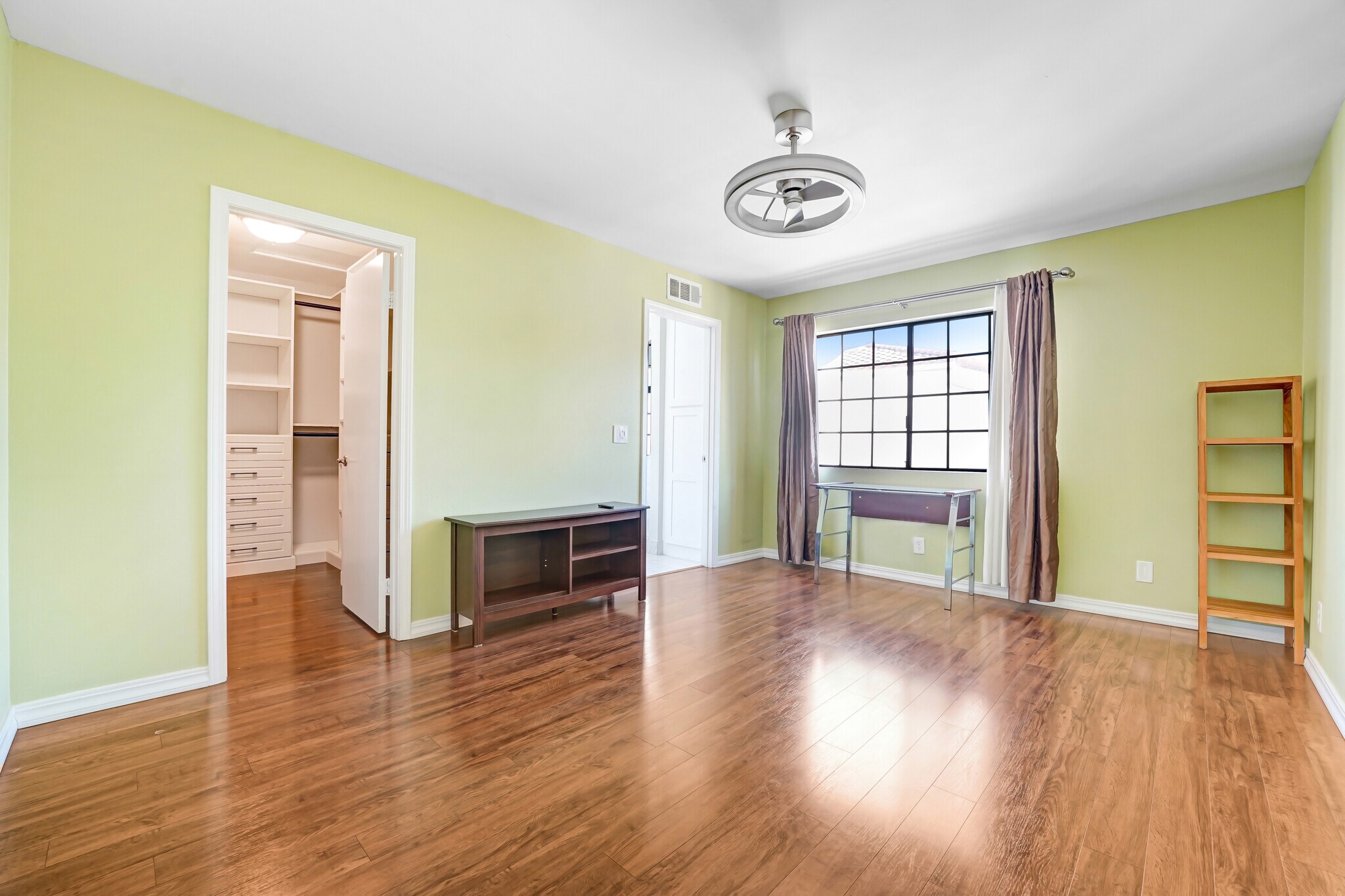 Main Bedroom - 2971 Plaza del Amo