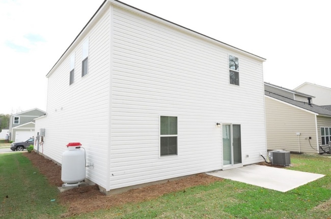 Building Photo - Beautiful 5BR Rincon Home with Open Floorplan & Loft Space