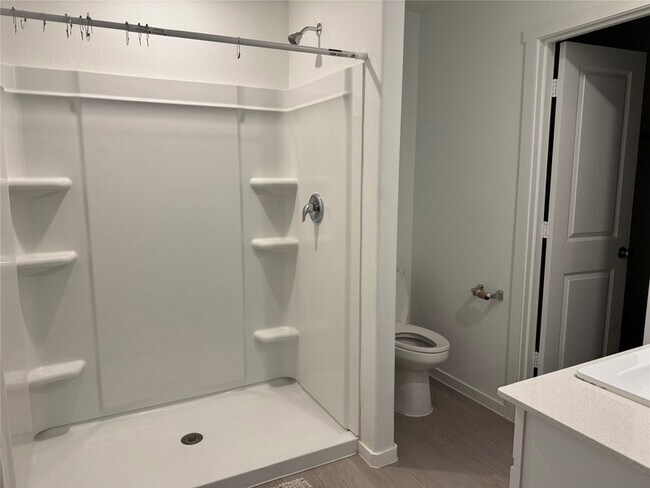 Building Photo - 3057 Ashbrook Ln