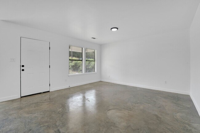 Building Photo - 1408 Kyle St