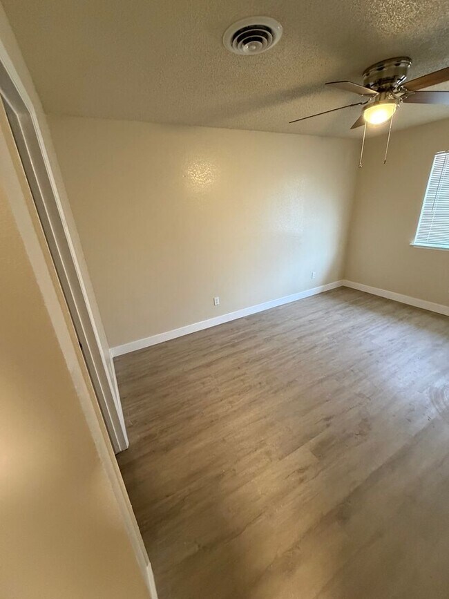 Building Photo - *NA114-Gill,Ravinderjit