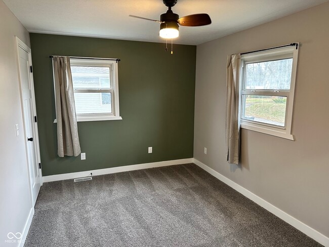 Building Photo - 310 S Nebraska St