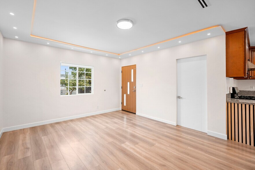 Building Photo - 13700 Branford St