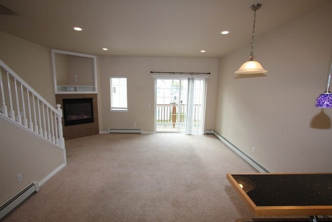 Building Photo - 2 Bedroom Condo near Downtown Anchorage!