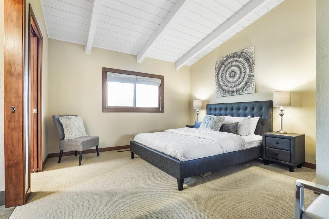 Building Photo - 2417 Johnson Pl