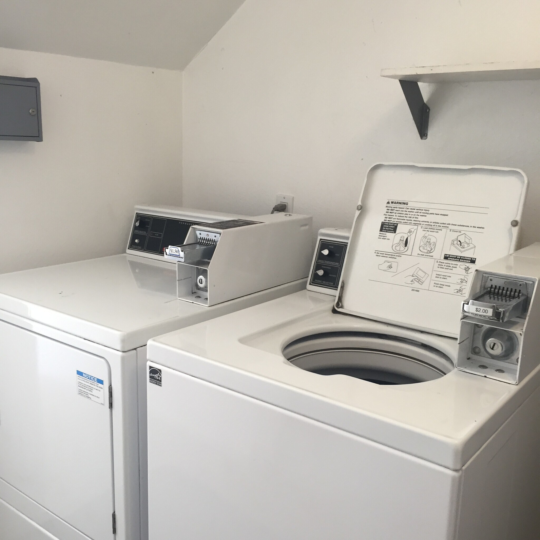 coin laundry available - 12443 Grevillea Ave