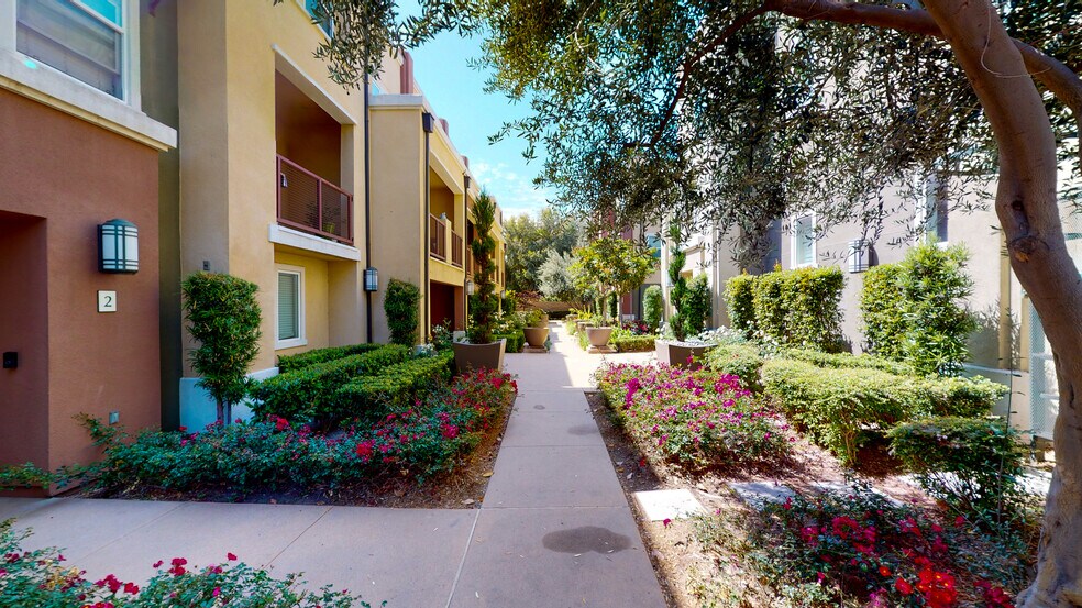 Community Property - 12848 Palm St