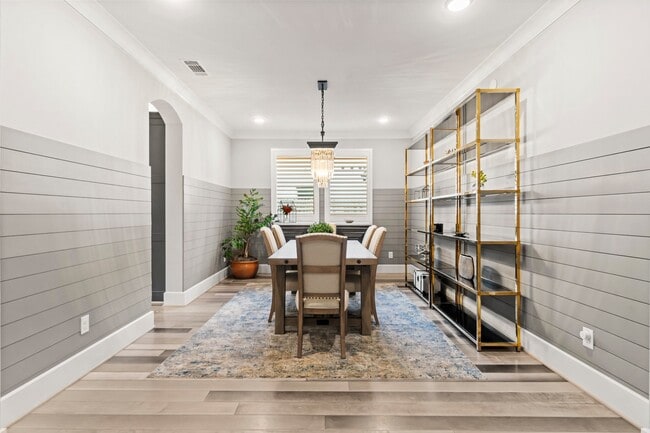 Building Photo - 109 Bronze Peak Ct