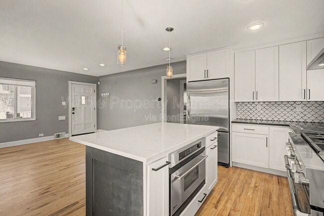 Building Photo - 2646 S Cherokee St