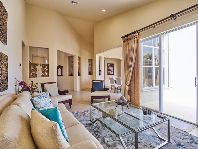 Building Photo - 8282 Spyglass Dr