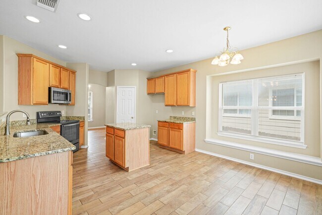 Building Photo - 137 Red Hawk Ridge