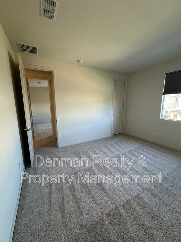 Building Photo - 3540 E Tina Dr