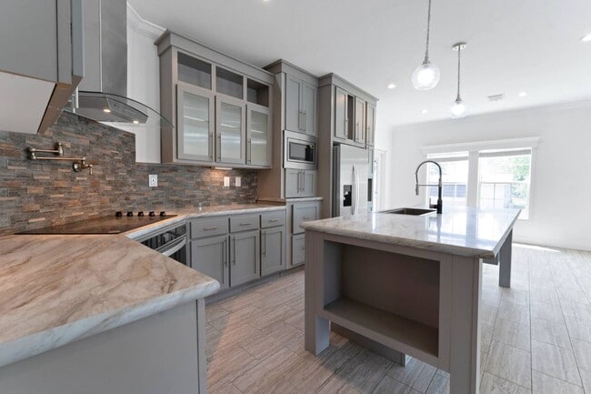 Building Photo - 3109 Walden Shores Blvd