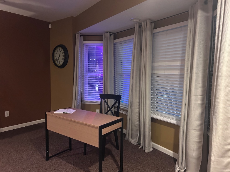 Building Photo - 11609 Detroit Ave