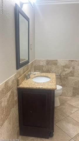 Building Photo - 3200 S Hills Ave