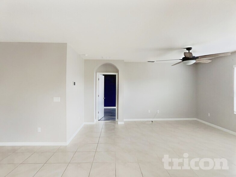 Building Photo - 9013 Pinales Wy