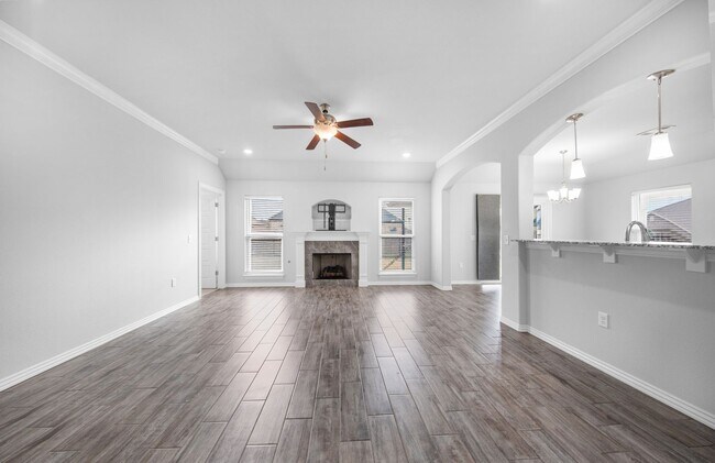 Building Photo - 4559 W Barhem Dr