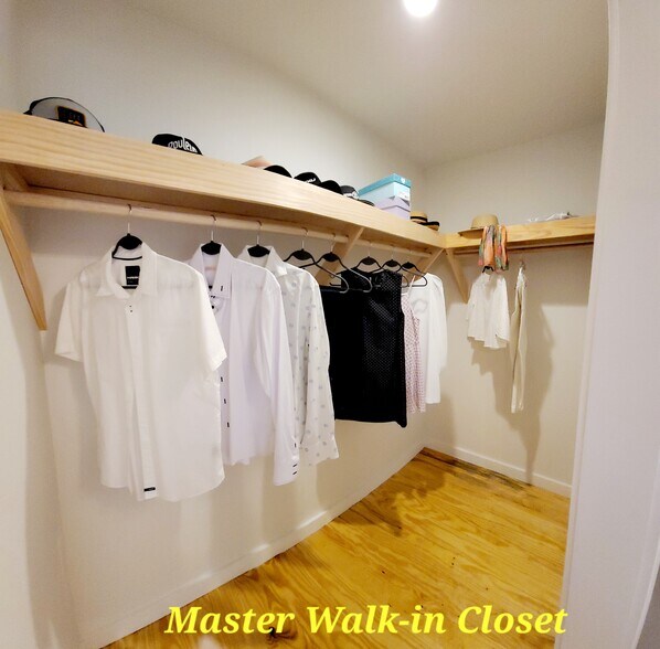 Building Photo - 156 Jonestown Rd