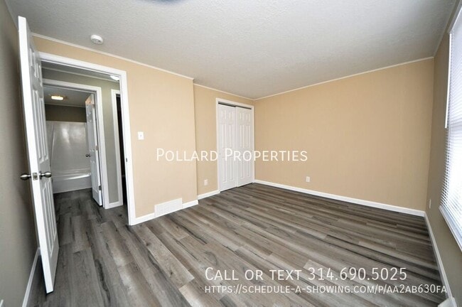 Building Photo - 309 Granada