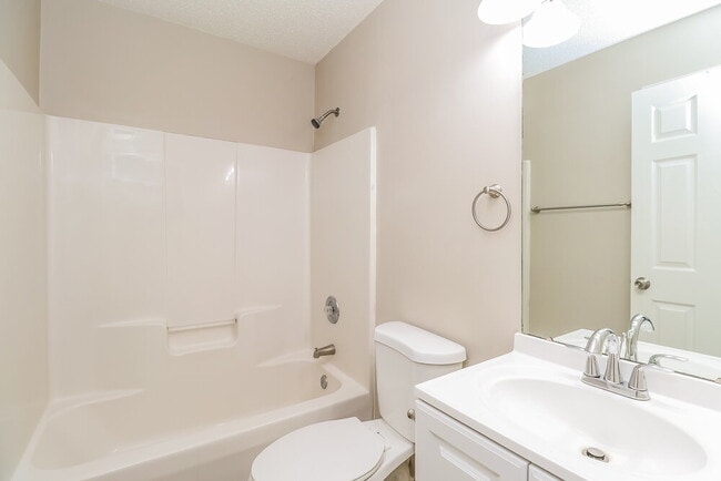 Building Photo - 4107 Regency Dr
