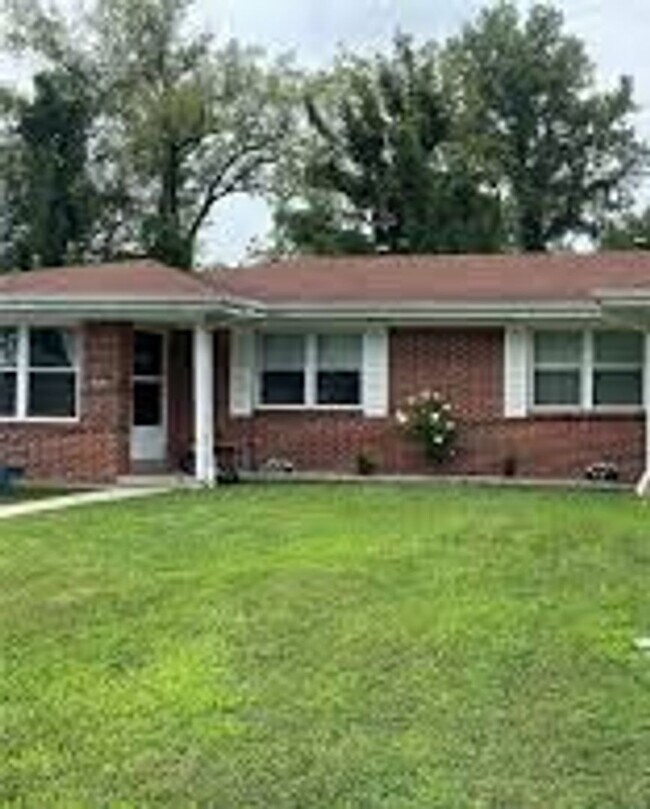 Primary Photo - 833-835 Cole Blvd