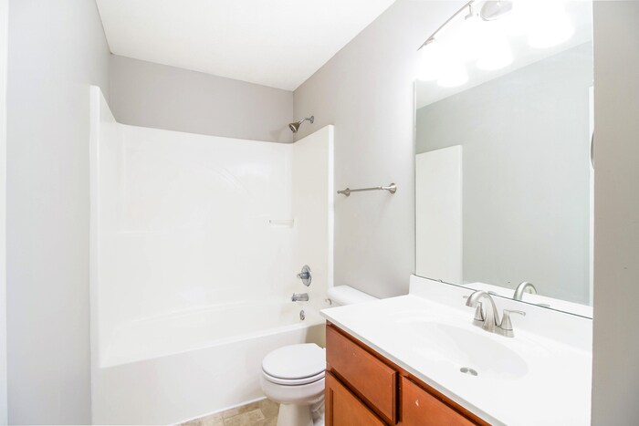 Building Photo - 1530 Singh St