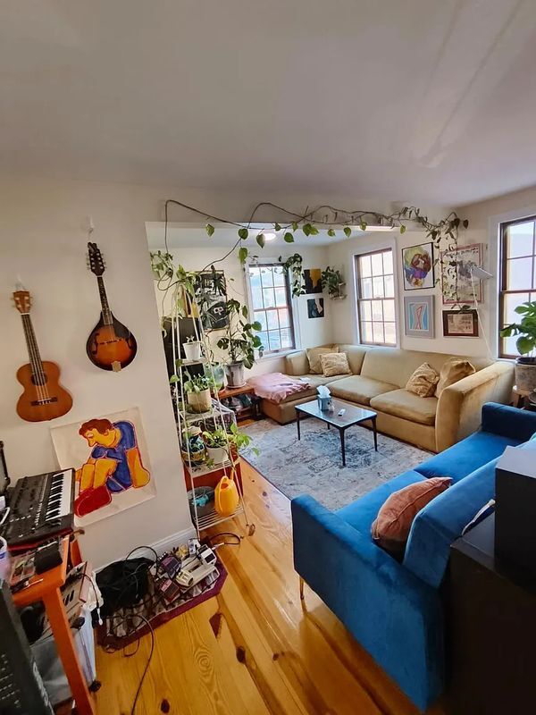 Building Photo - 1009 Brown St