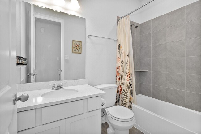 Building Photo - 2714 Sellers Island Dr