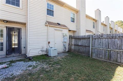 Building Photo - 5684 Campus Dr