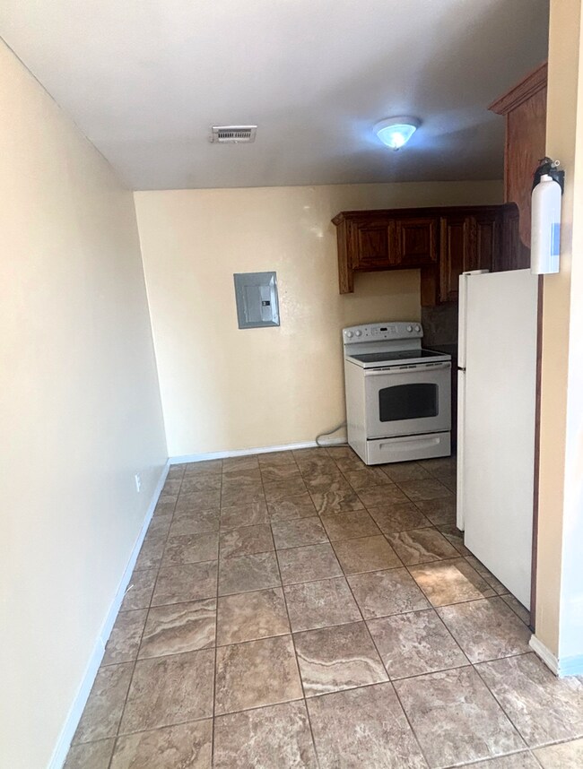Building Photo - 9356 S 430 Rd