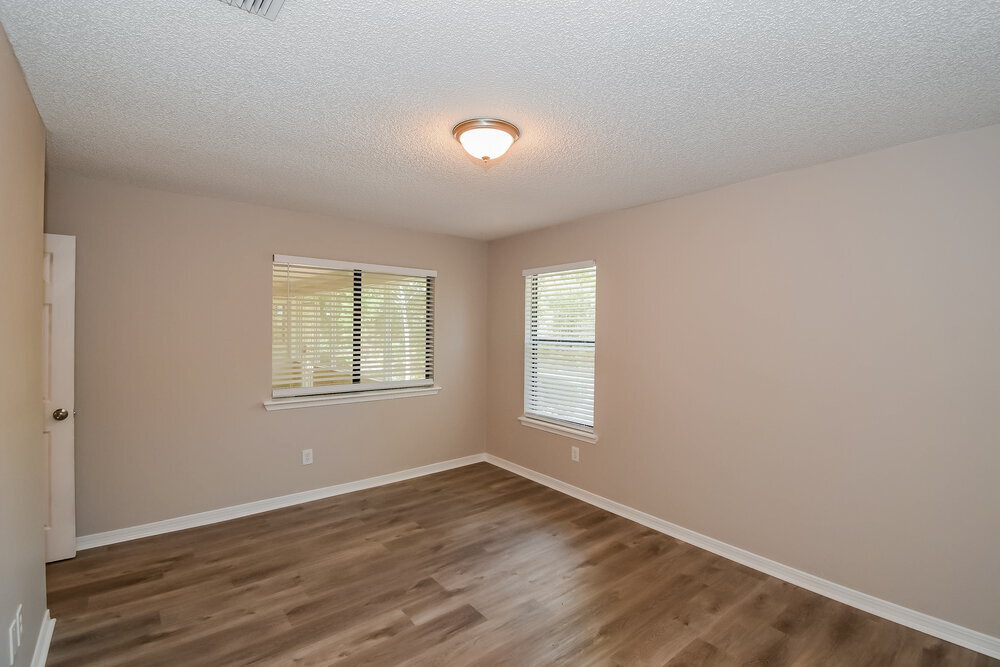 Building Photo - 10364 Windfern Ct N