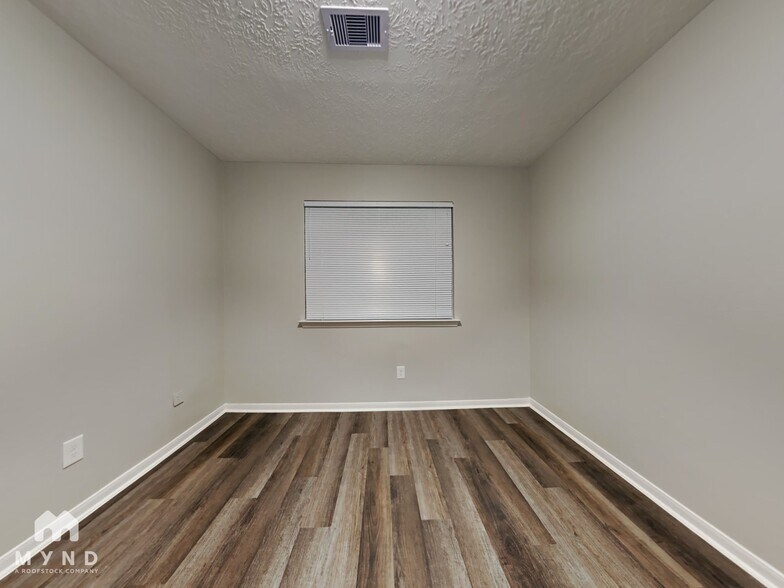 Building Photo - 22514 Willow Branch Ln