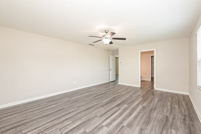 Building Photo - 951 Feldman Chase