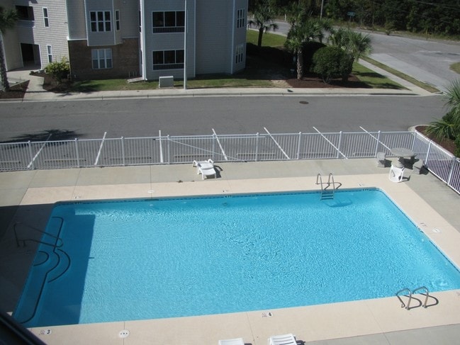 Building Photo - 633 Spencer-Farlow Dr