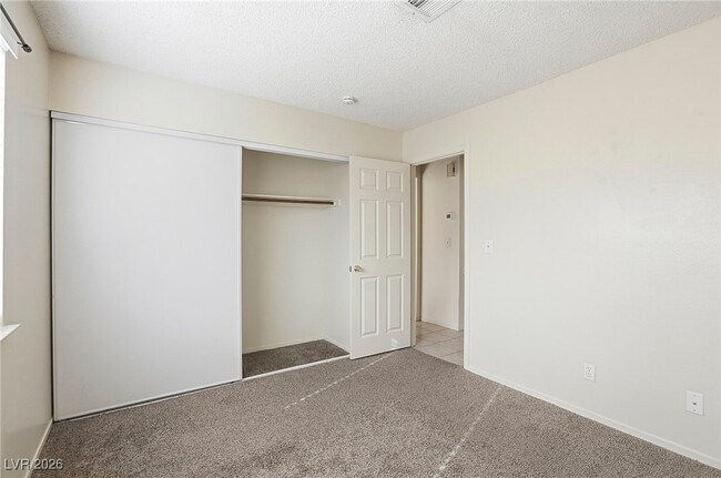 Building Photo - 6725 Reggie Cir