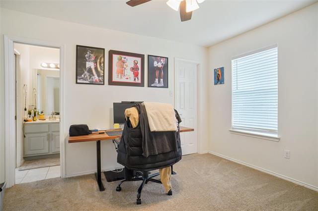 Building Photo - 8652 Fernhill Dr
