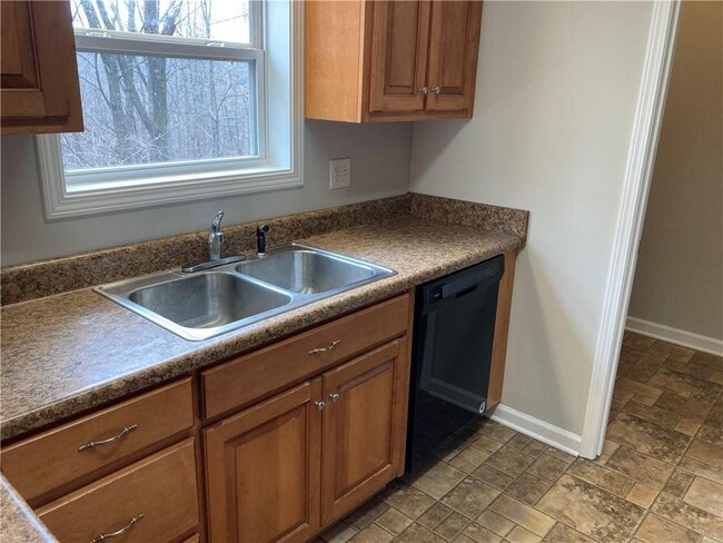 Building Photo - 273 Housley Dr