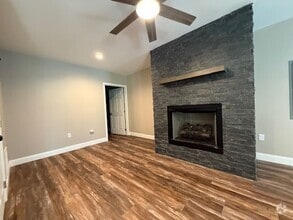 Building Photo - Easy Access to ALL Surrounding Counties!!!