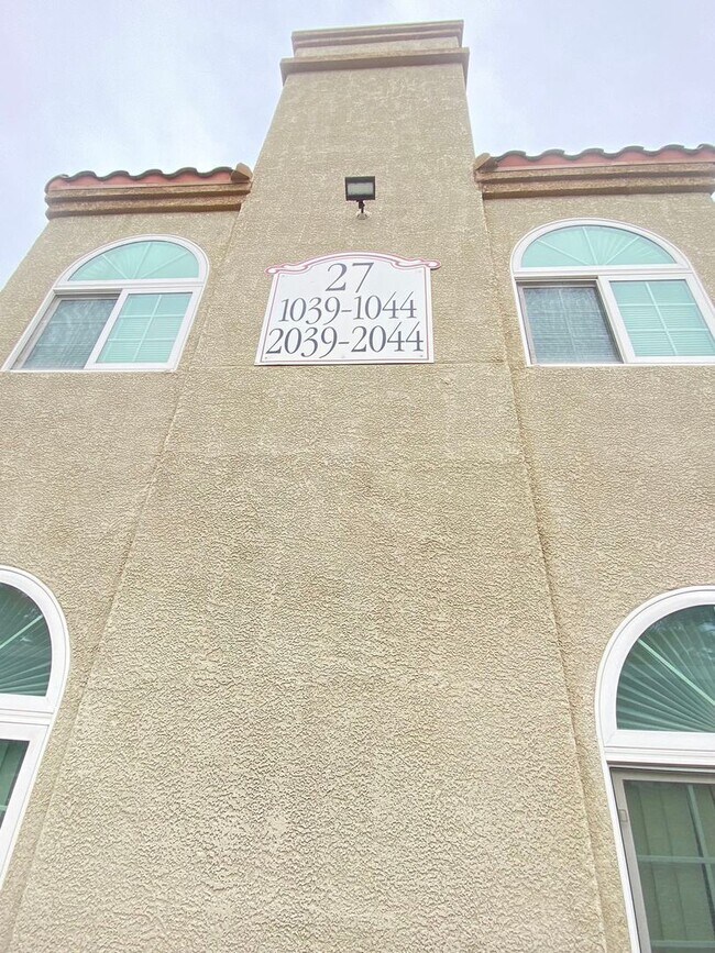 Primary Photo - 3145 E Flamingo Rd
