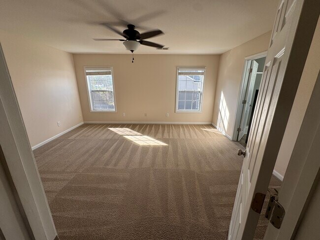 Building Photo - 127 Emanuel Creek Drive