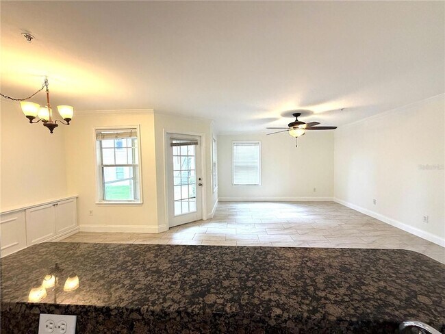 Building Photo - 413 Summit Ridge Pl