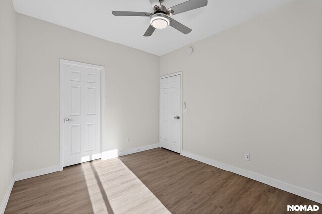 Building Photo - 16616 E Gunsight Dr