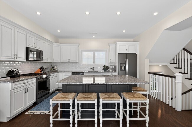 Building Photo - 103 N Madison Ave