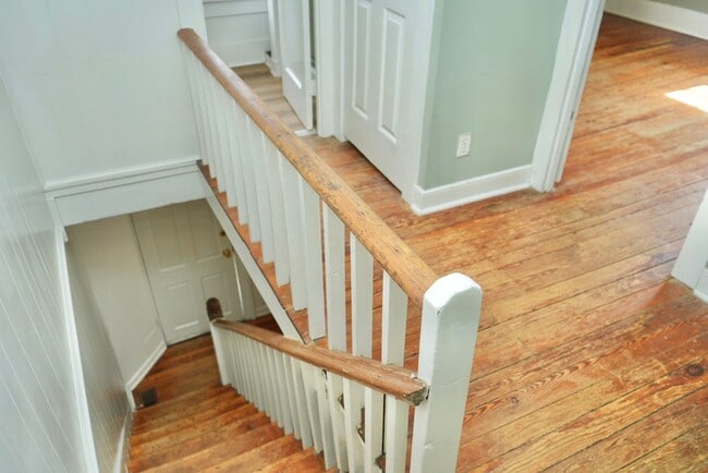 Building Photo - 920 Anderson St