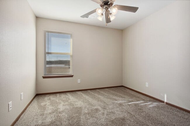Building Photo - 3 bd 2 bath - Grain Valley