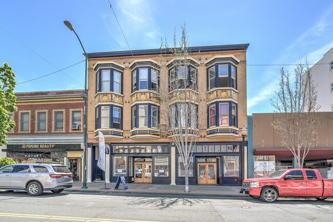 Building Photo - 337-341 Georgia St